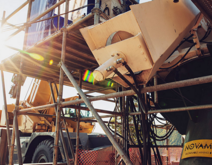 Novamera website x ()